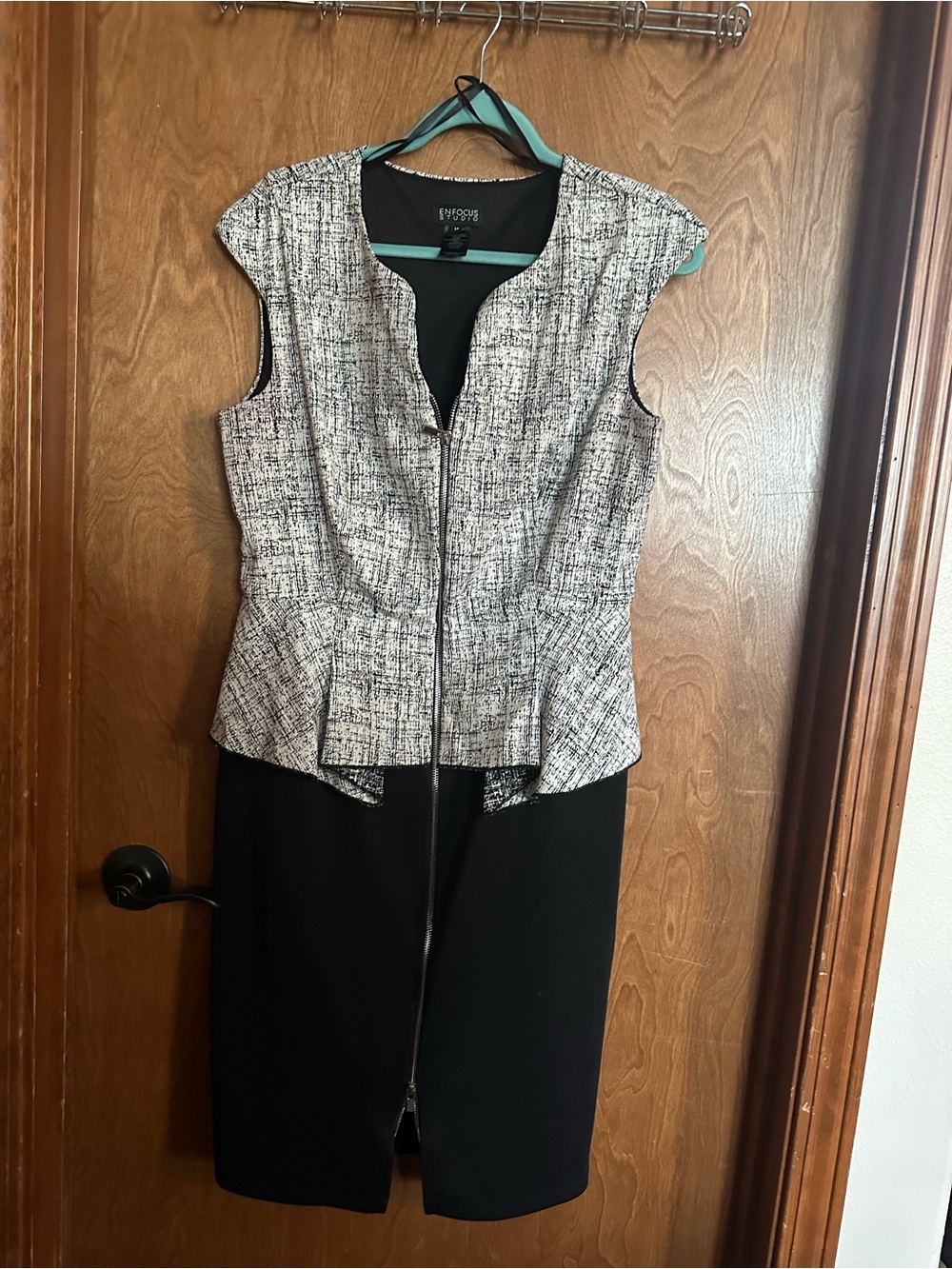 Enfocus Studio Black & White Peplum Zip Front Sheath Dress